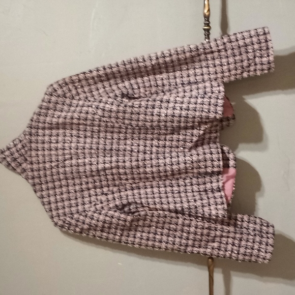 Suzy Shier Blazer - Picture 4 of 5